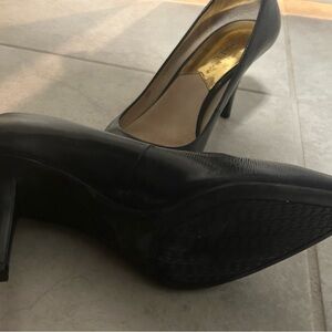 MICHAEL Michael Kors Blue Heels Classic Pumps